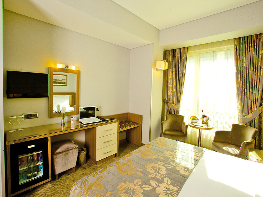 Hotel Momento - Special Category Истанбул Екстериор снимка